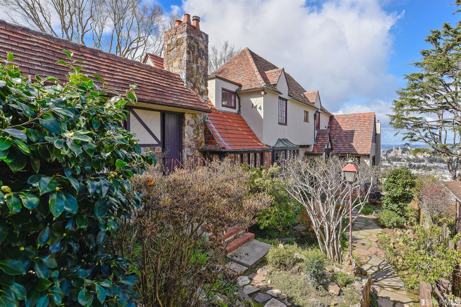 144 Belgrave Avenue San Francisco, CA 94117 - Photo 8 of 88