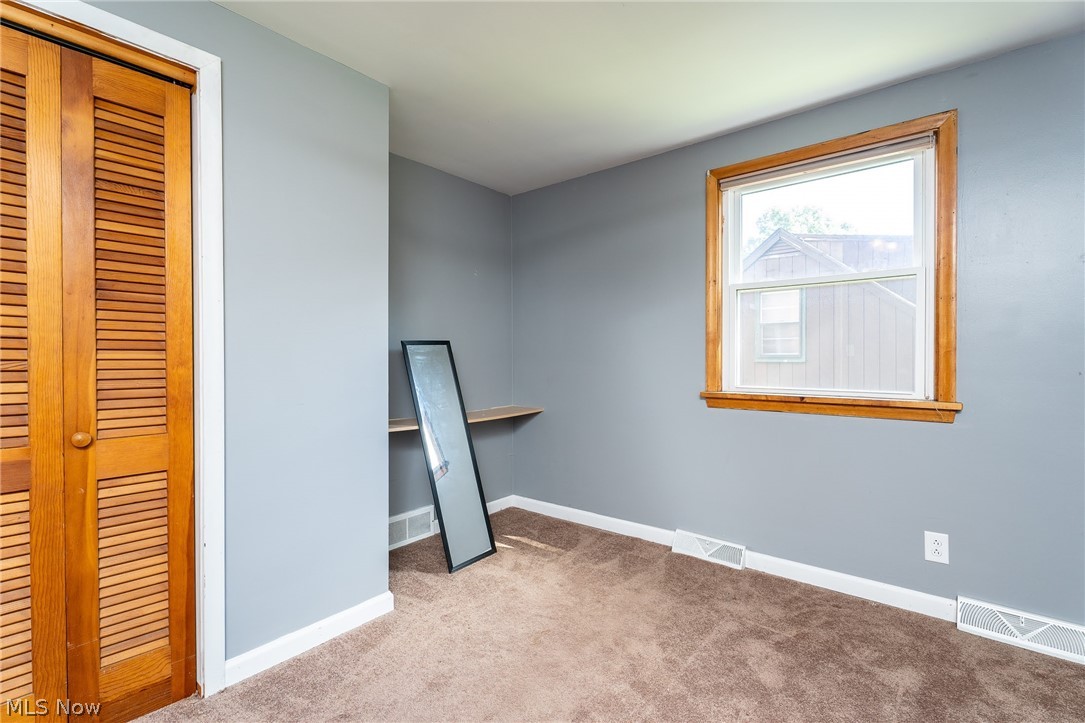 3046 Lake Road Silver Lake, OH 44224 - Photo 14 of 19