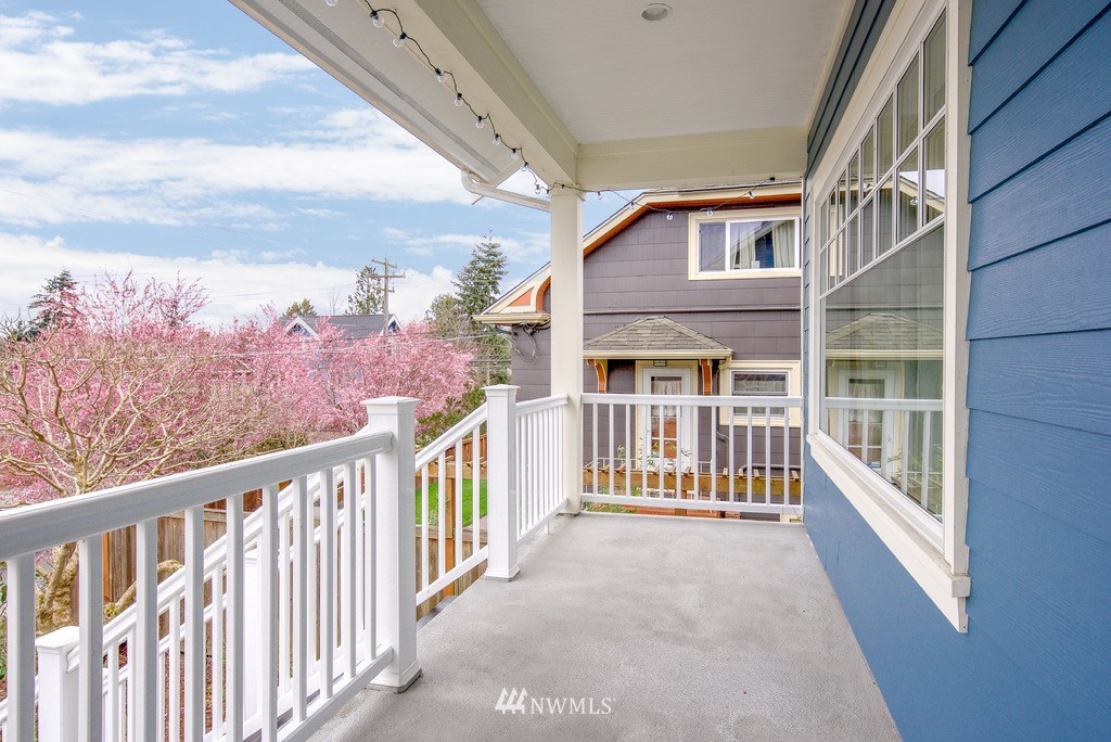 708 North 82nd Street Seattle, WA 98103 - Photo 2 of 25 Gallery Image 2