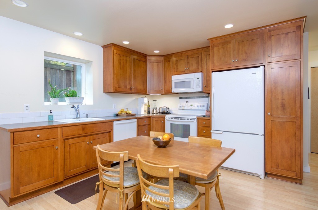 708 North 82nd Street Seattle, WA 98103 - Photo 21 of 25 Gallery Image 21