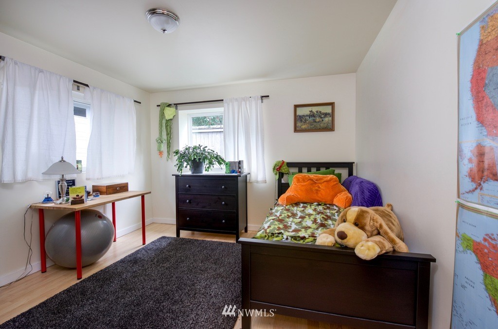708 North 82nd Street Seattle, WA 98103 - Photo 24 of 25 Gallery Image 24