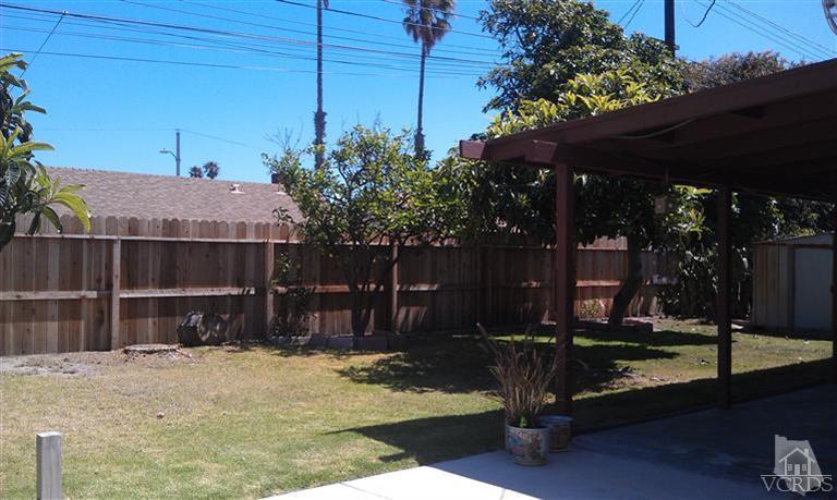 701 West Pleasant Valley Road Oxnard, CA 93033 - Photo 12 of 13 a view of a backyard with plants