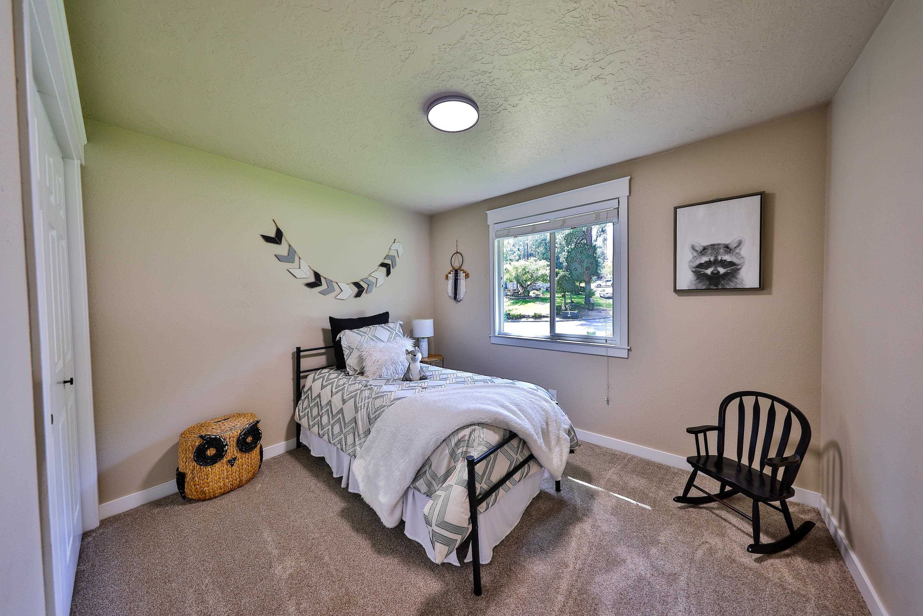 4725 South Bates Road Spokane, WA 99206 - Photo 18 of 48