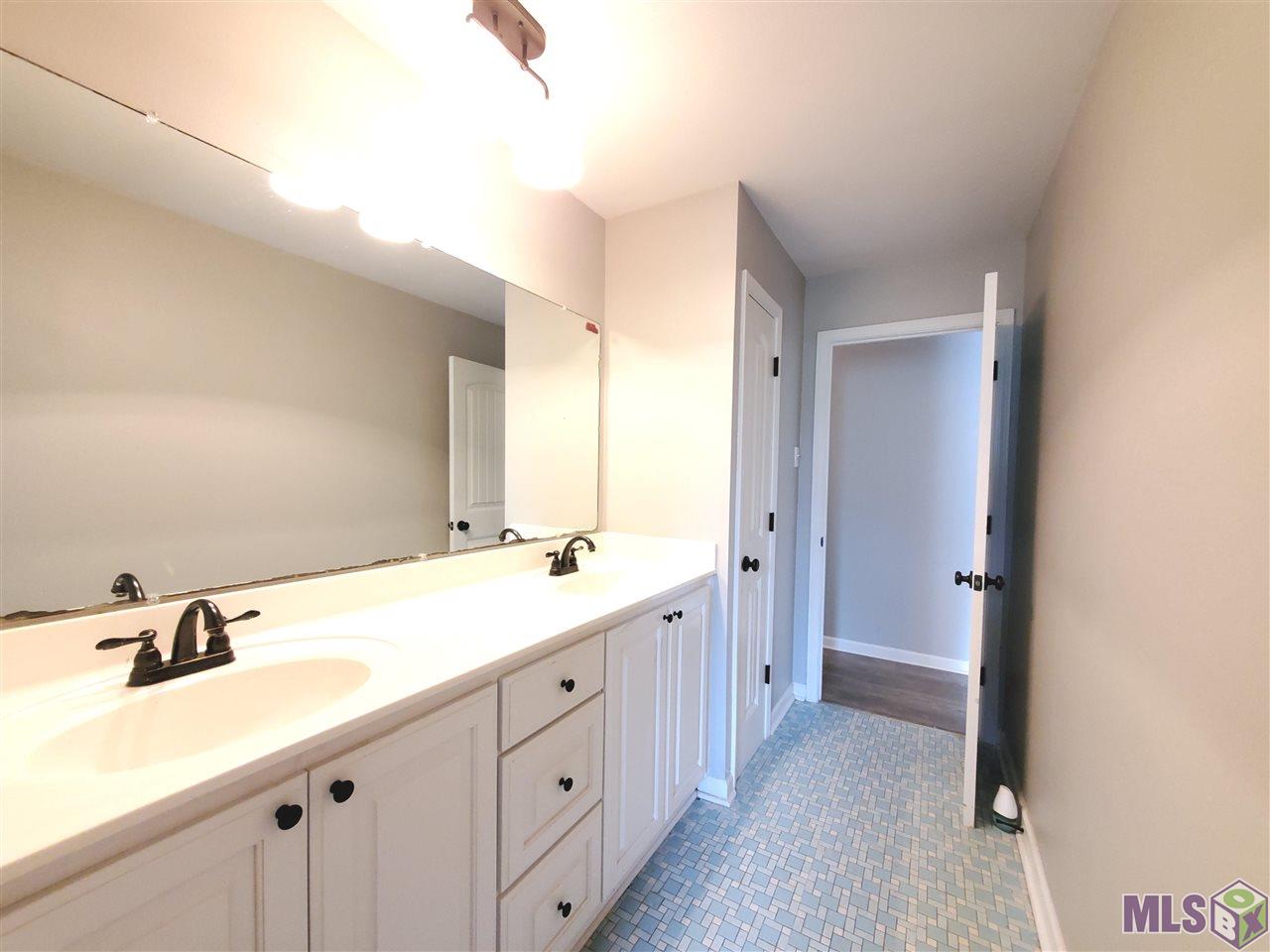 17025 McConnell Road Prairieville, LA 70769 - Photo 11 of 29 Gallery Image 11