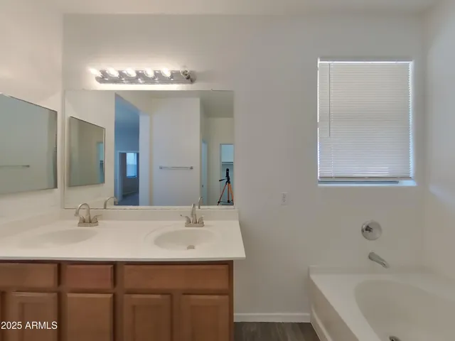 $1,739 | 6410 South 72nd Lane, Laveen, AZ 85339