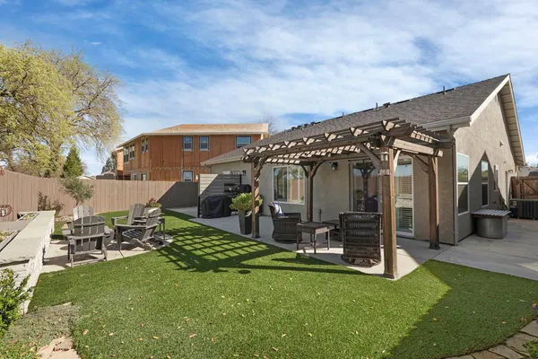 $529,900 | 13929 Orchard View Court, Lockeford, CA 95237