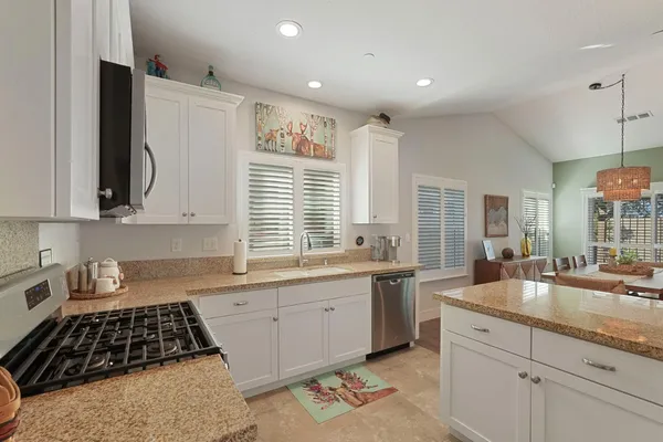 $529,900 | 13929 Orchard View Court, Lockeford, CA 95237