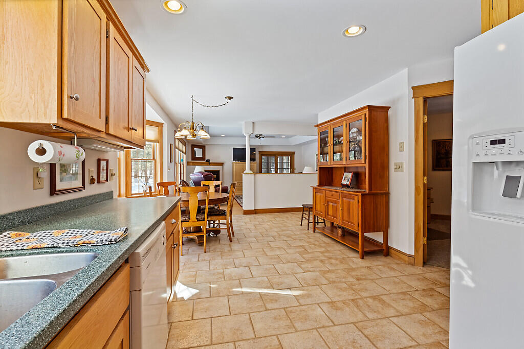 114 Maple Ridge Drive Winthrop, ME 04364 - Photo 17 of 59 31_BP5A0093_DxO_mls