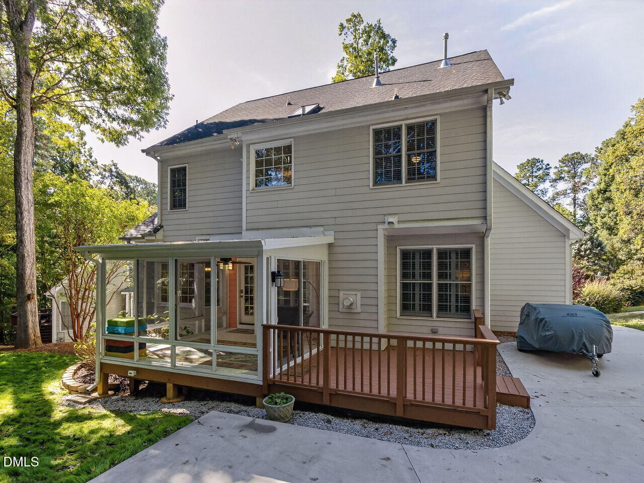 6736 Hammersmith Drive Raleigh, NC 27613 - Photo 37 of 42 a front view of a house with porch