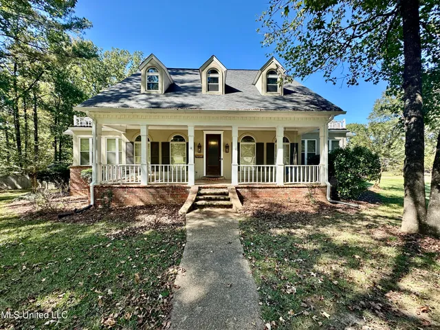 $445,000 | 9 Charleston Avenue, Clinton, MS 39056