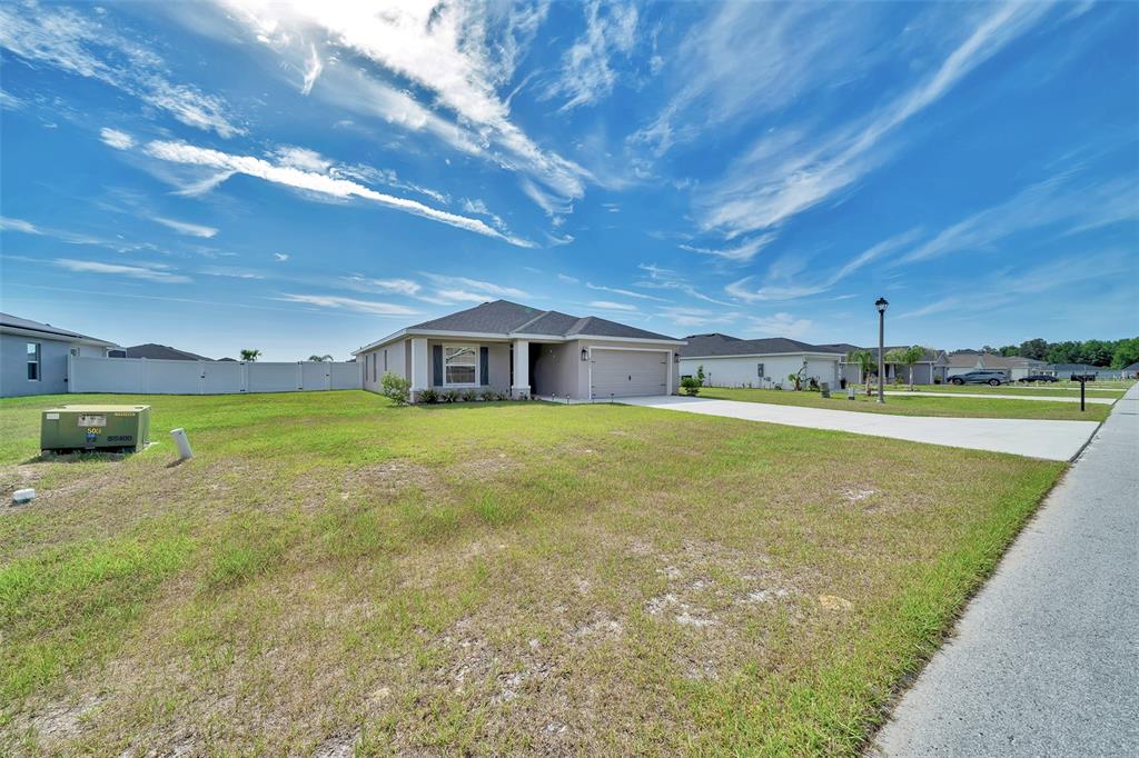 8943 Southeast 41st Court Road Ocala, FL 34480 - Photo 2 of 40 Gallery Image 2