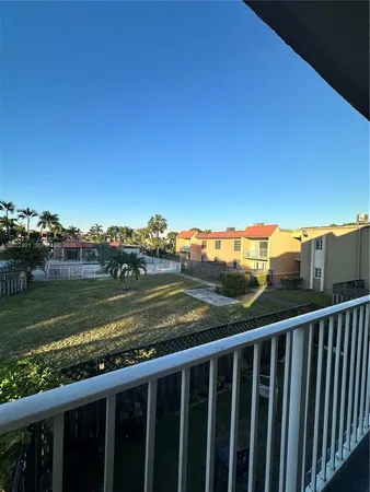 $2,000 | 4810 Northwest 79th Avenue, Unit 204, Doral, FL 33166