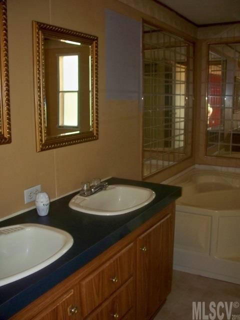 101 River Ridge Lane Hickory, NC 28601 - Photo 9 of 12 Gallery Image 9