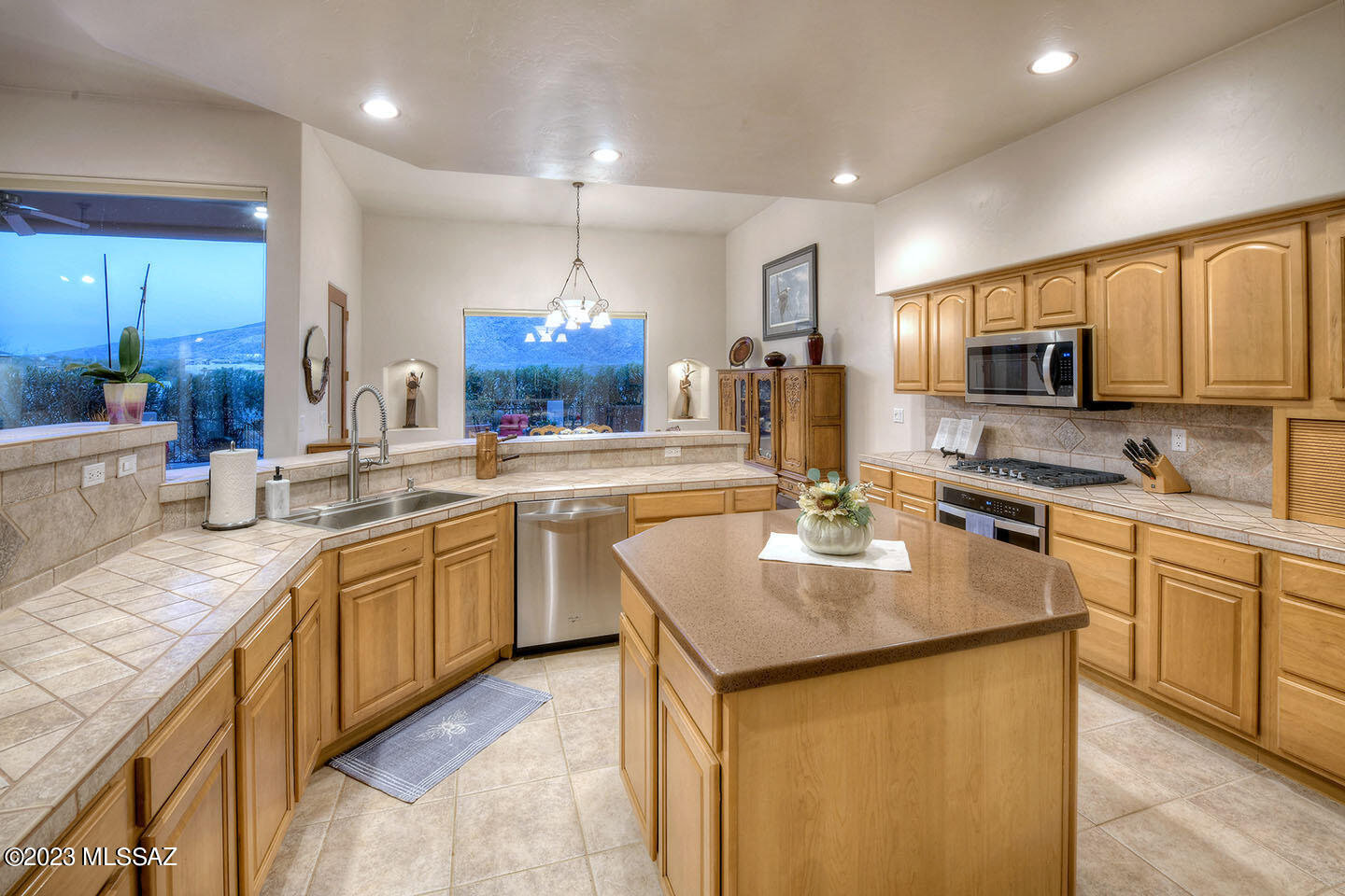 4303 South Escalante Ridge Place Tucson, AZ 85730 - Photo 13 of 40