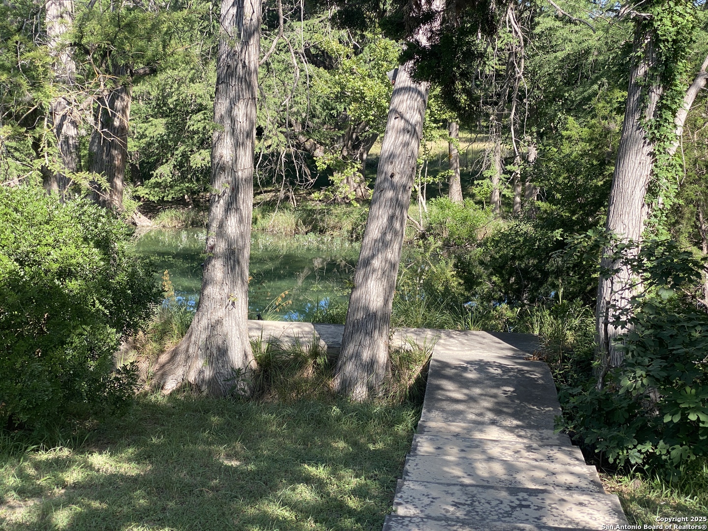 935 Ridge Loop Rio Frio, TX 78879 - Photo 11 of 23 a view of a yard