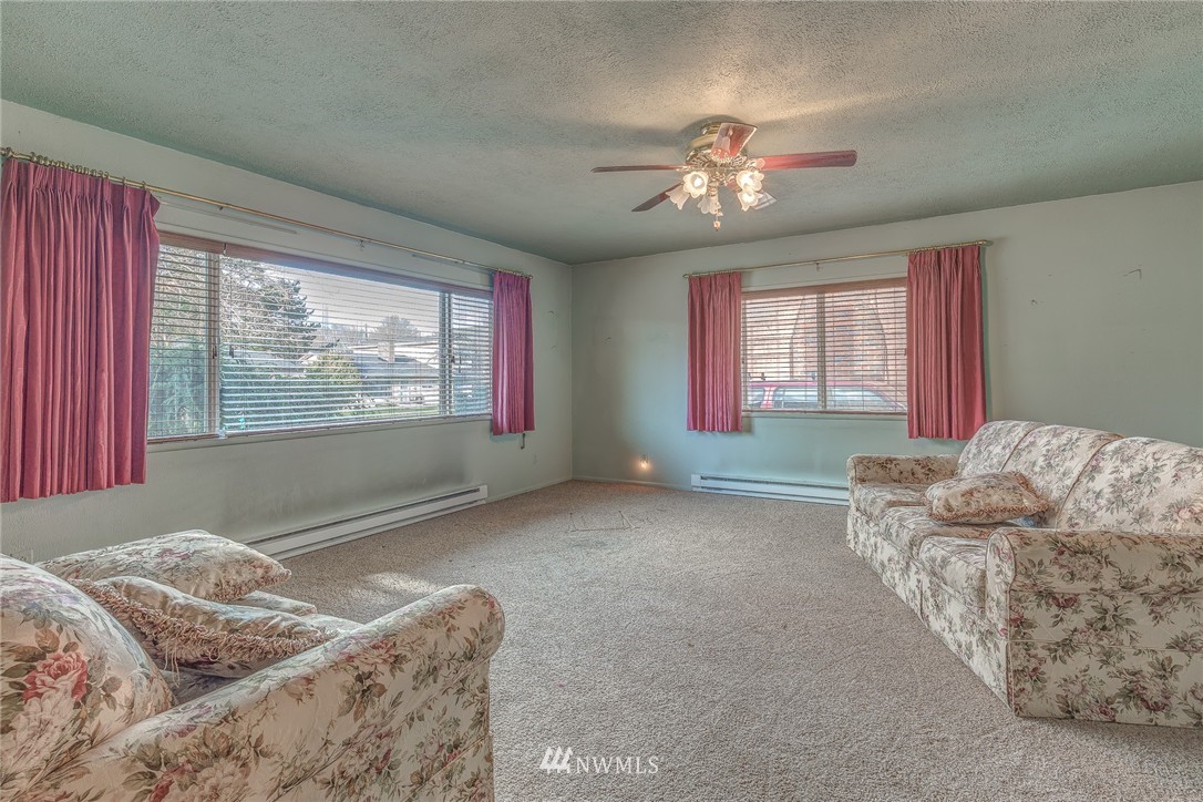 2649 Florida Street Longview, WA 98632 - Photo 5 of 15 Gallery Image 5