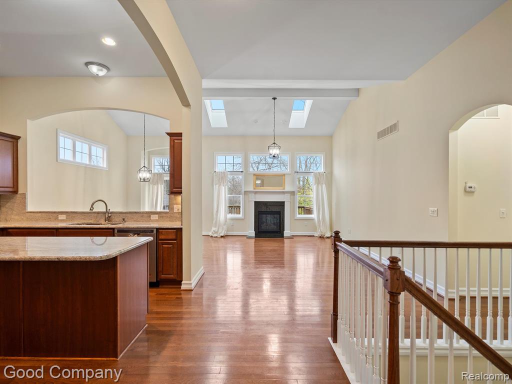 603 Poplar Court Rochester Hills, MI 48306 - Photo 5 of 26