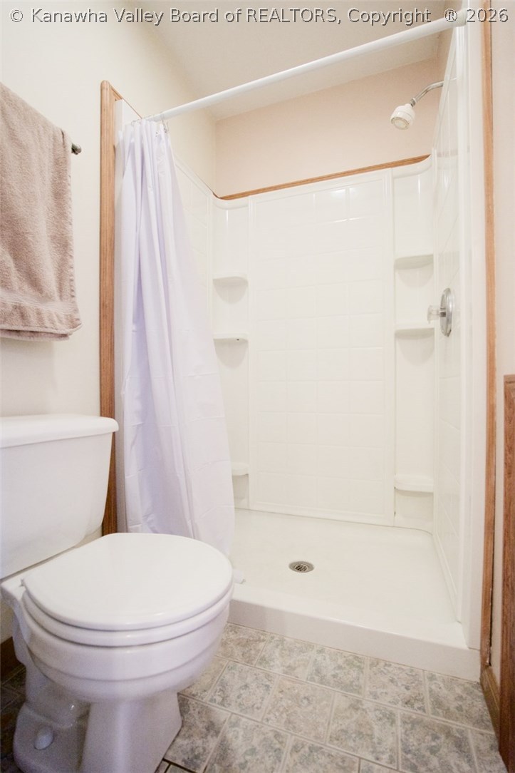1021 Forest Road Charleston, WV 25314 - Photo 17 of 30 Gallery Image 17