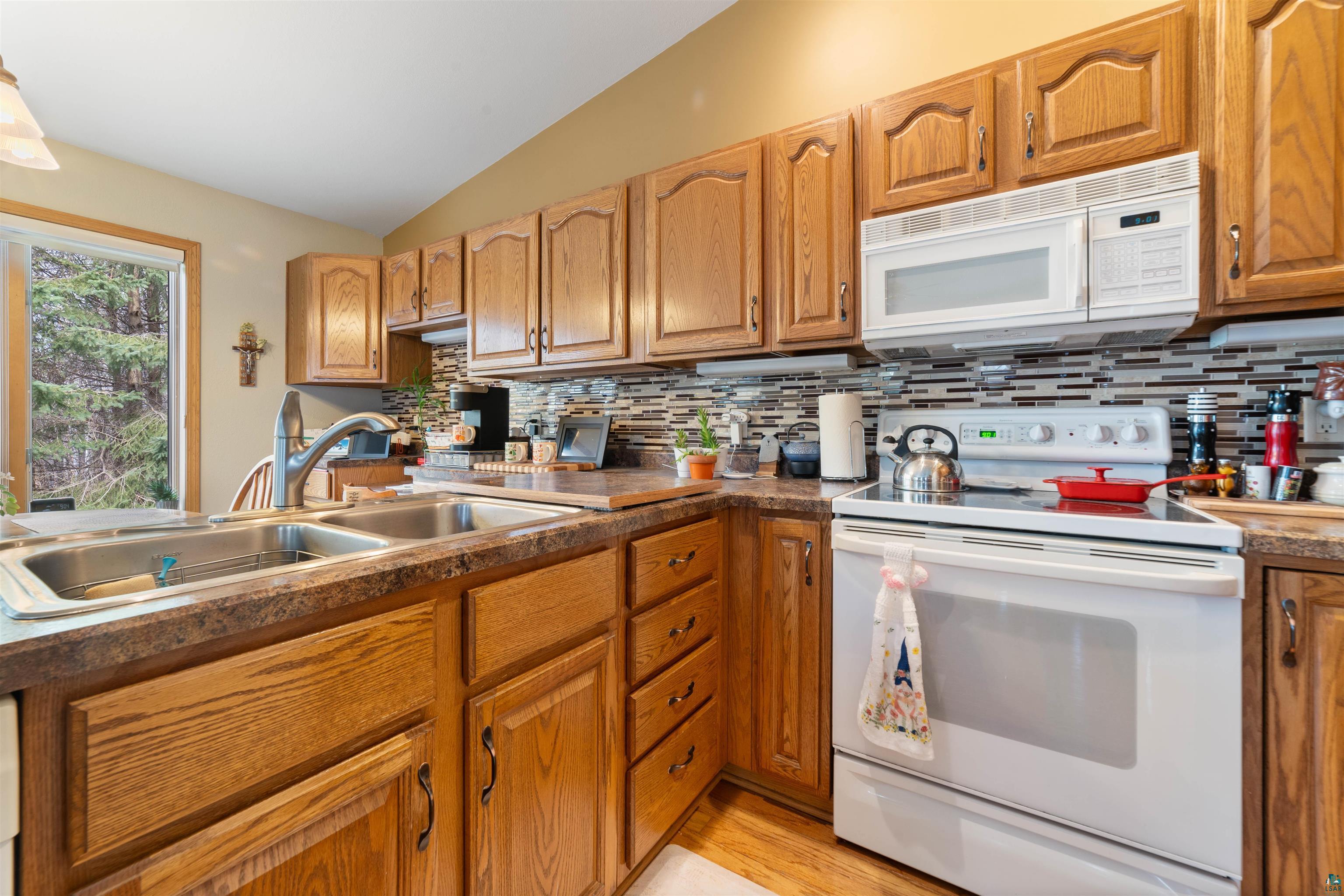 1601 Lavaque Road Proctor, MN 55810 - Photo 4 of 38 Gallery Image 4