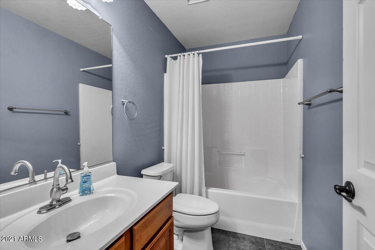 46176 West Tucker Road Maricopa, AZ 85139 - Photo 17 of 28 Guest Bathroom