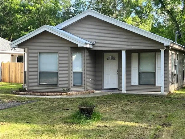 $1,700 | 138 Poe Street, Madisonville, LA 70447