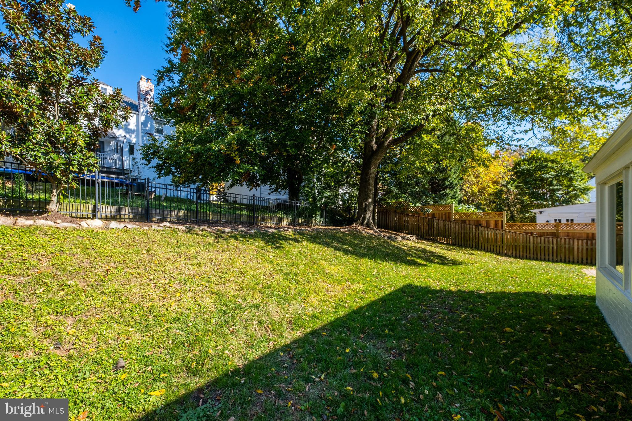 4633 River Road Bethesda, MD 20816 - Photo 22 of 44 Lovely private back yard