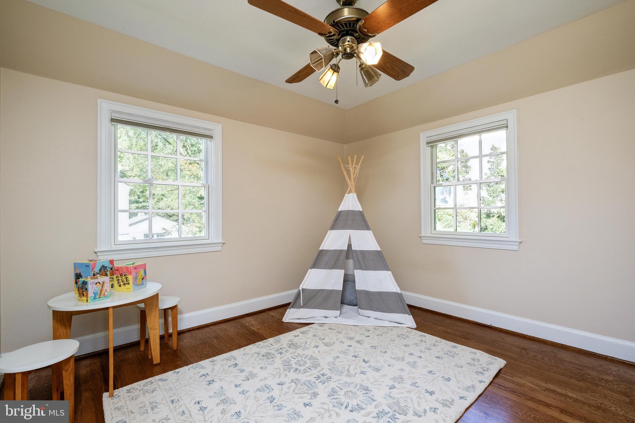 4633 River Road Bethesda, MD 20816 - Photo 31 of 44 Generous third bedroom