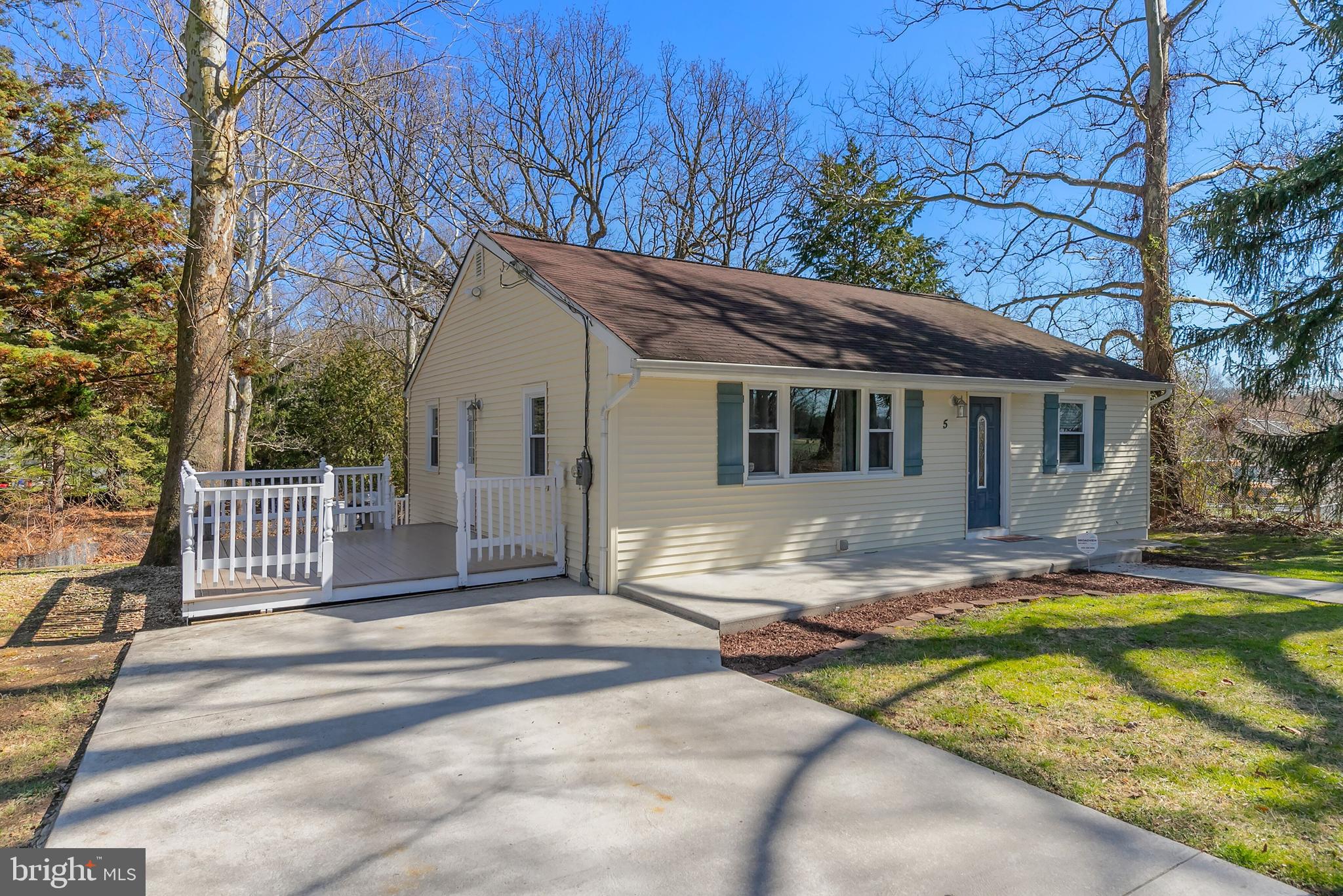 5 Andaloro Way Deptford, NJ 08093 - Photo 2 of 14