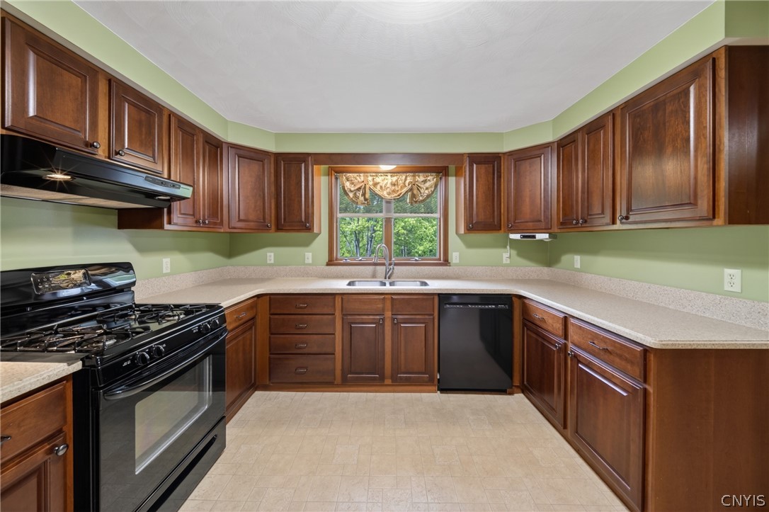 400 East Avenue Manlius, NY 13116 - Photo 8 of 50