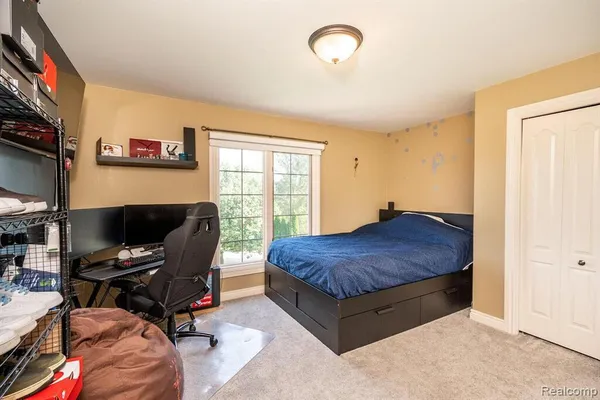 $825,000 | 57629 Stonebriar Drive, Washington, MI 48094