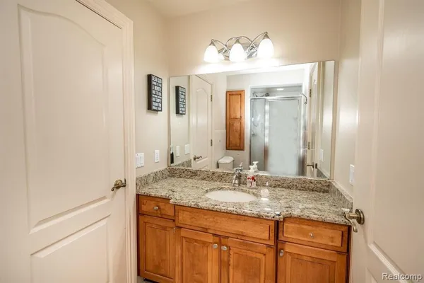 $825,000 | 57629 Stonebriar Drive, Washington, MI 48094