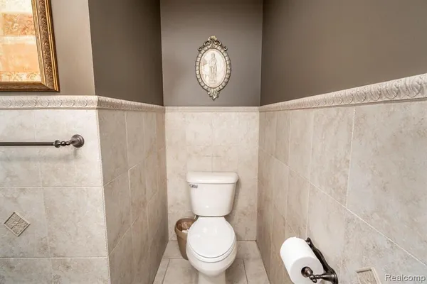 $825,000 | 57629 Stonebriar Drive, Washington, MI 48094