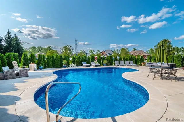 $840,000 | 57629 Stonebriar Drive, Washington, MI 48094