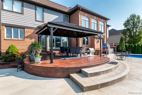 $825,000 | 57629 Stonebriar Drive, Washington, MI 48094