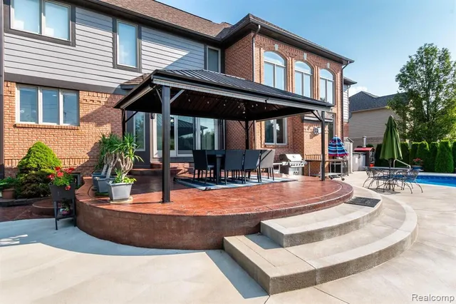 $840,000 | 57629 Stonebriar Drive, Washington, MI 48094