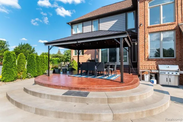 $840,000 | 57629 Stonebriar Drive, Washington, MI 48094