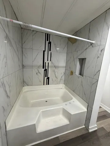 $90,000 | 25 Hearthside Drive, Matteson, IL 60443