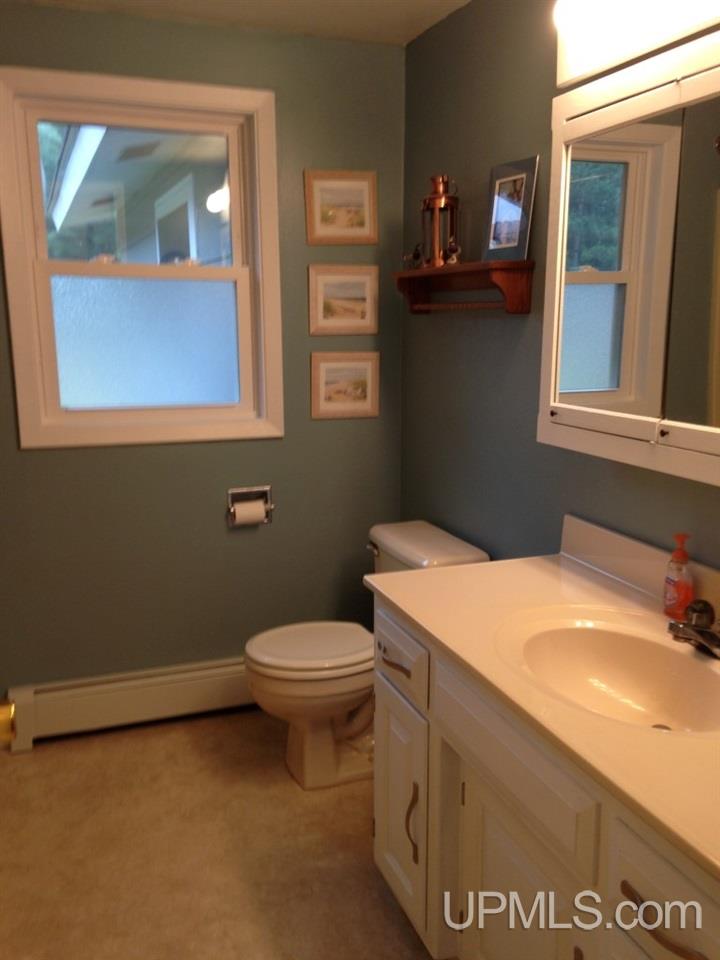4843 Danforth Road Escanaba, MI 49829 - Photo 12 of 15