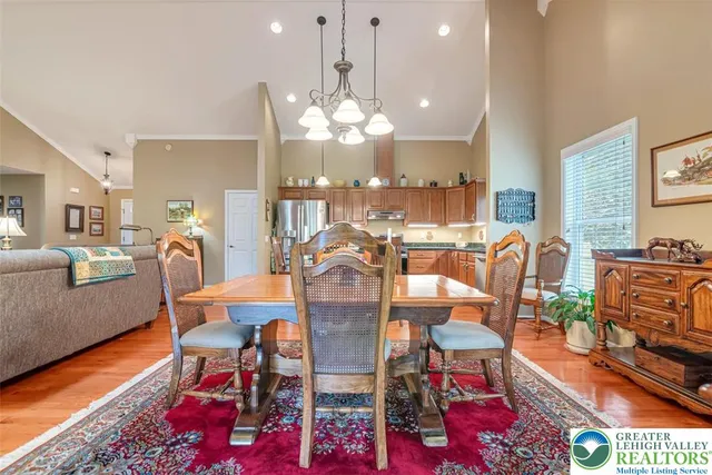 $399,000 | 317 Golden Oaks Drive, White Haven, PA 18661