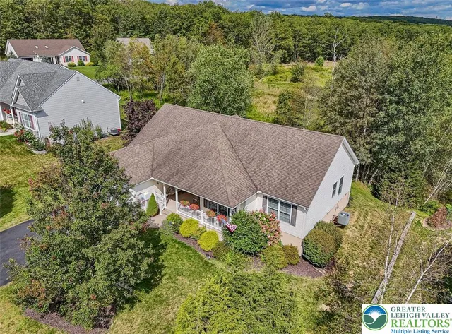 $399,000 | 317 Golden Oaks Drive, White Haven, PA 18661