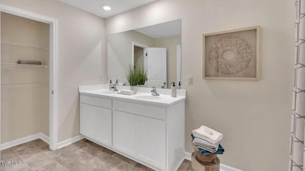 $377,665 | 213 Artist Avenue, Johnson City, TN 37615