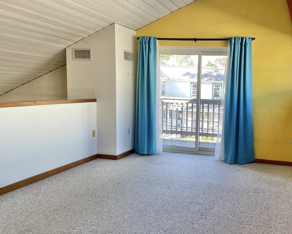 267 Locust Street, Unit 2K Northampton, MA 01062 - Photo 12 of 17