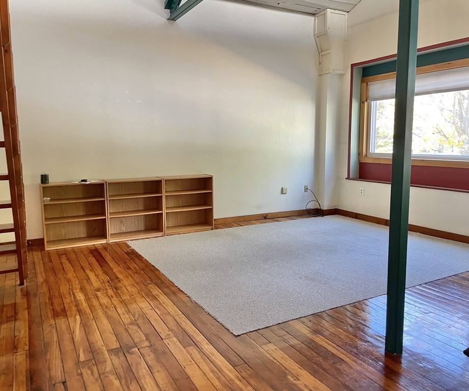 267 Locust Street, Unit 2K Northampton, MA 01062 - Photo 3 of 17