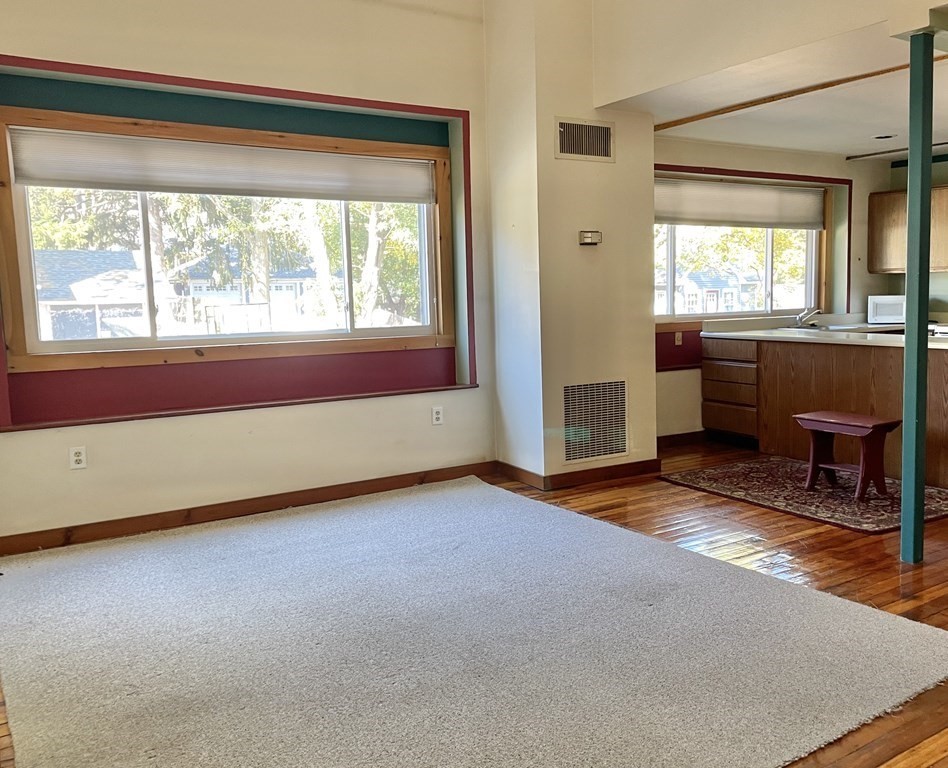 267 Locust Street, Unit 2K Northampton, MA 01062 - Photo 5 of 17