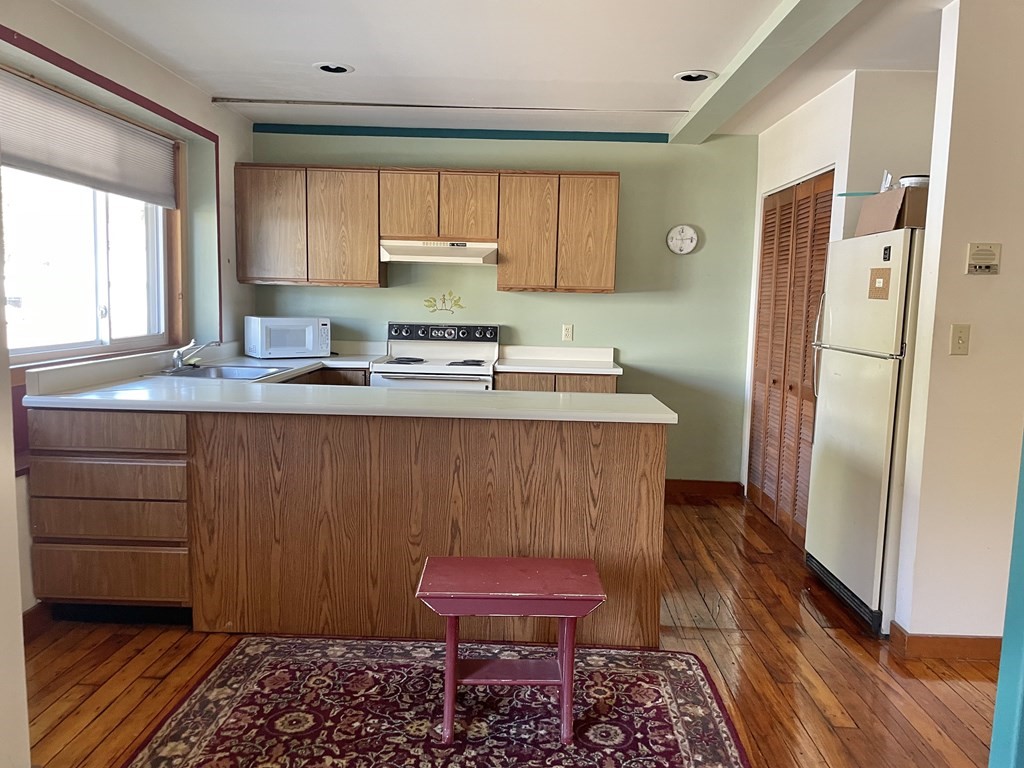 267 Locust Street, Unit 2K Northampton, MA 01062 - Photo 7 of 17