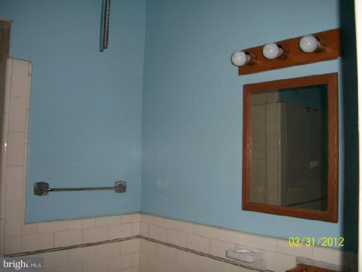 64 Lamport Road Upper Darby, PA 19082 - Photo 13 of 18