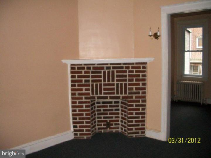 64 Lamport Road Upper Darby, PA 19082 - Photo 5 of 18