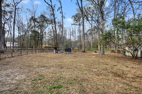 $1,390,000 | 27 Martingale West, Bluffton, SC 29909