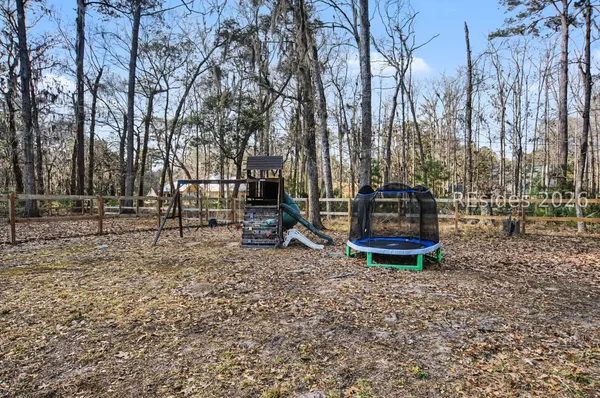 $1,390,000 | 27 Martingale West, Bluffton, SC 29909