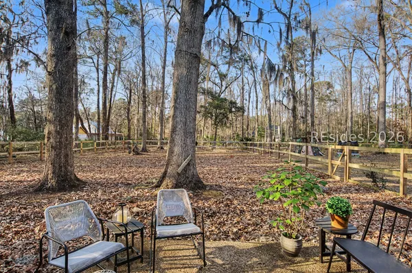 $1,390,000 | 27 Martingale West, Bluffton, SC 29909